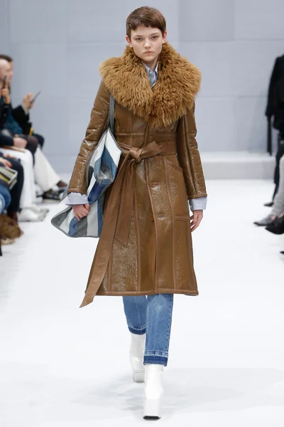 Look 42